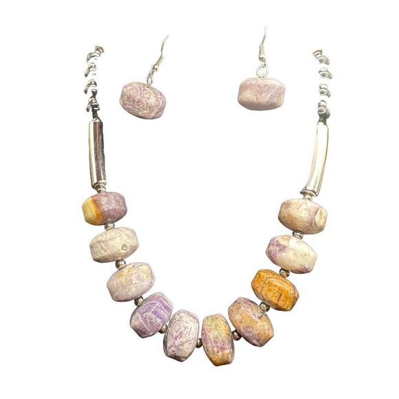 Amethyst multi raw stone with silver tone and black beads and matching earrings - Picture 1 of 14